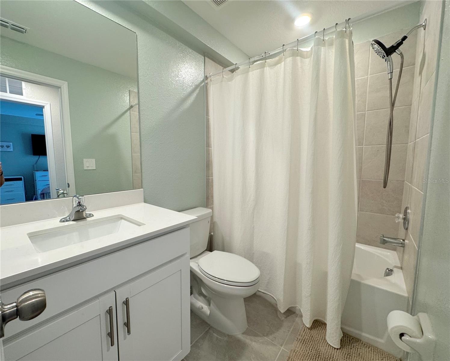 AURORA - Residential Lease