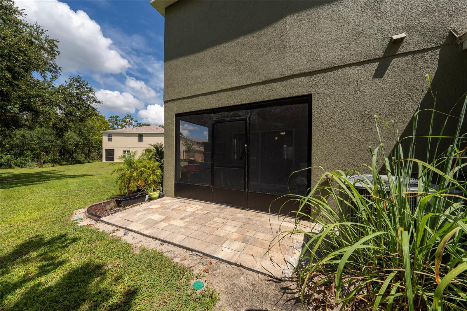 EMERALD LAKE - Residential