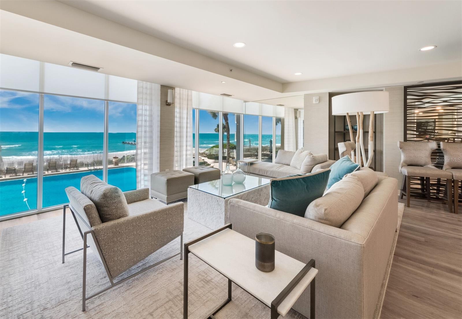 ISLANDER CLUB OF LONGBOAT - Residential