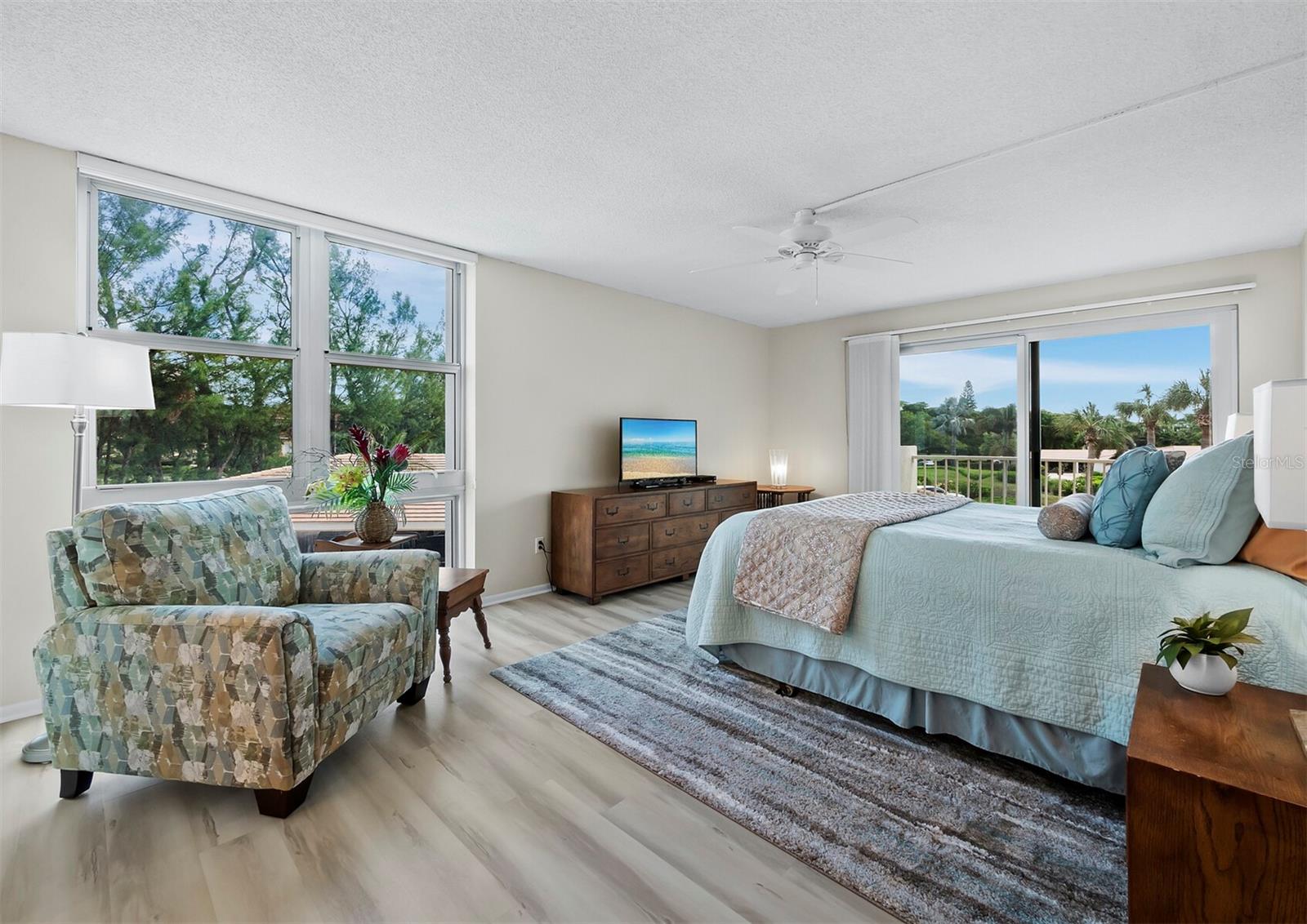 ISLANDER CLUB OF LONGBOAT - Residential
