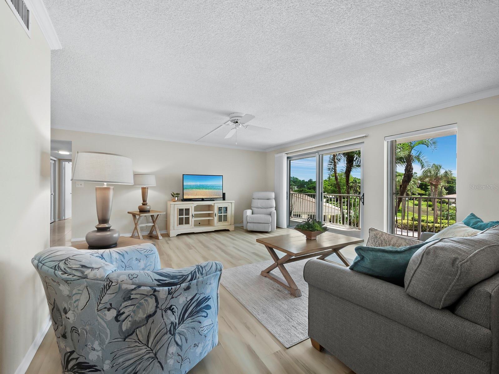ISLANDER CLUB OF LONGBOAT - Residential