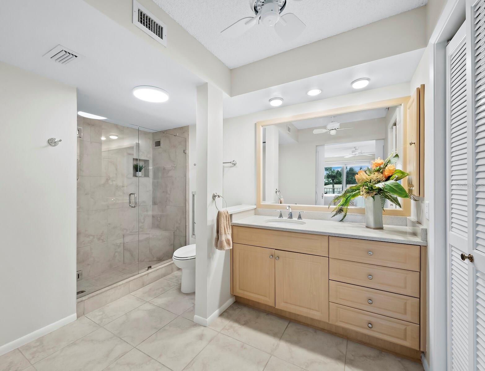 ISLANDER CLUB OF LONGBOAT - Residential