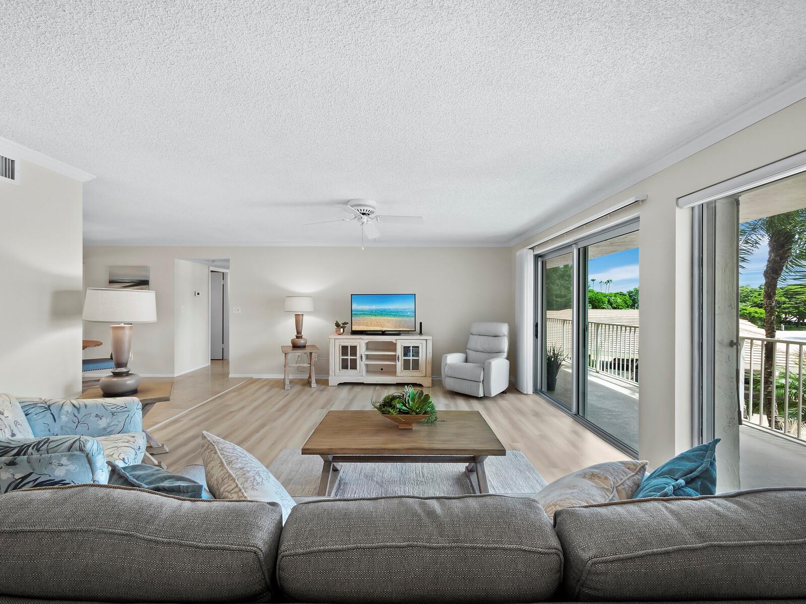 ISLANDER CLUB OF LONGBOAT - Residential