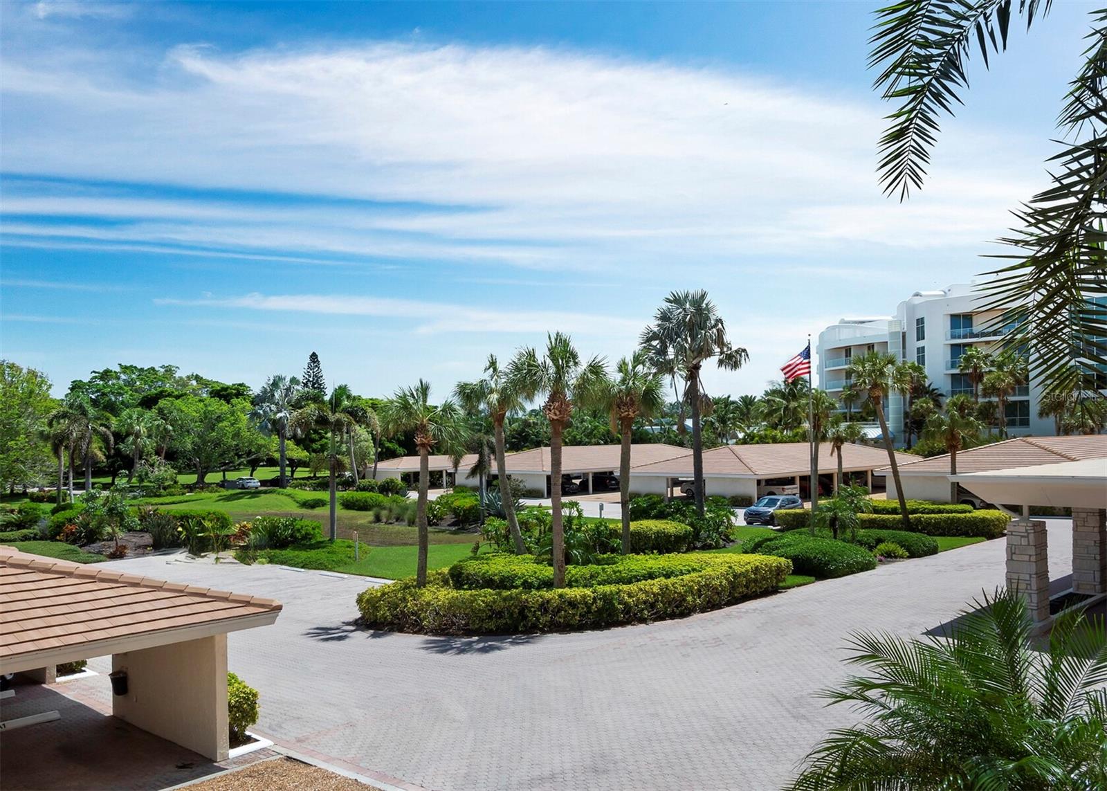 ISLANDER CLUB OF LONGBOAT - Residential