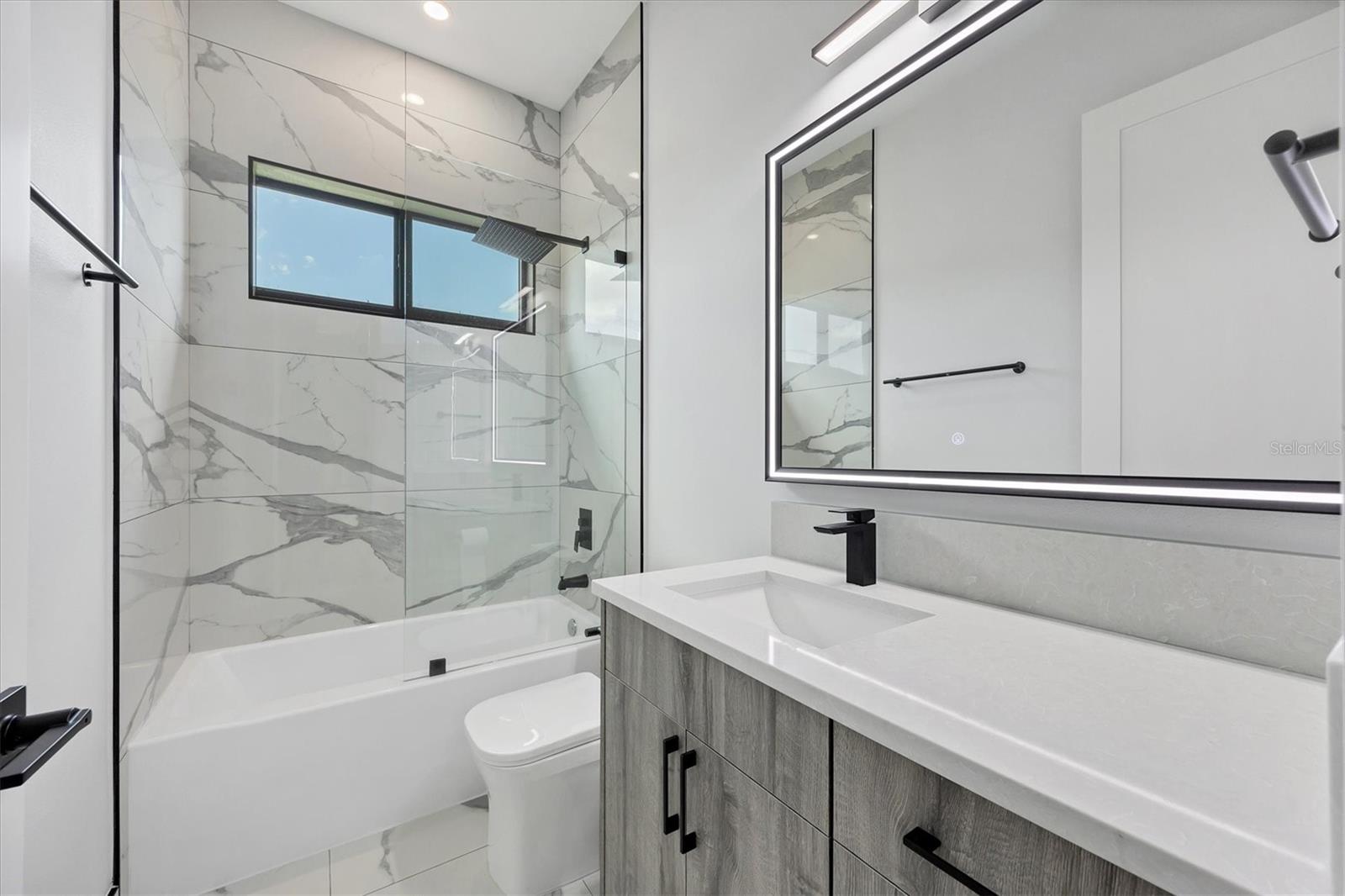 ROTONDA WEST WHITE MARSH - Residential