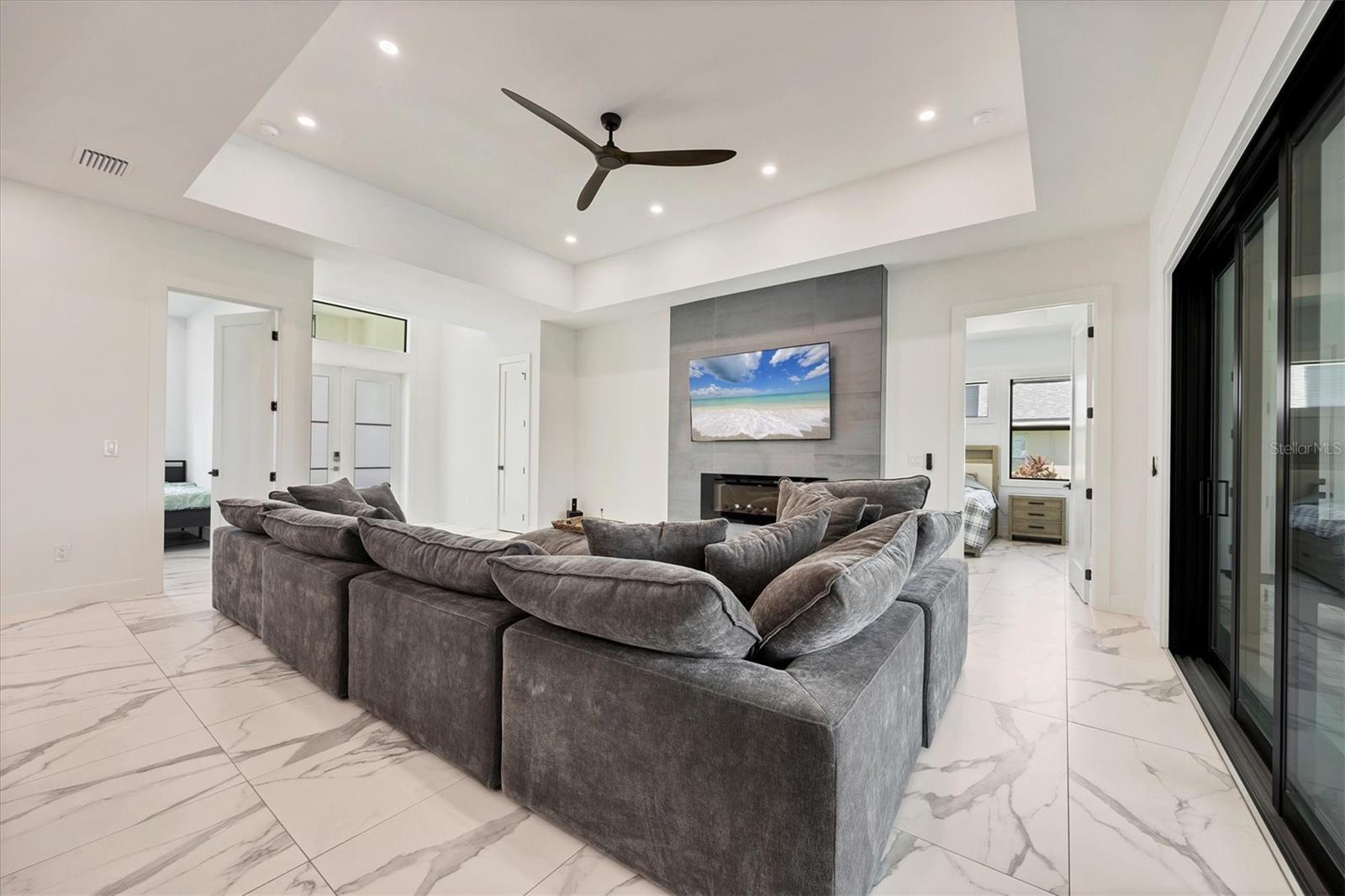 ROTONDA WEST WHITE MARSH - Residential