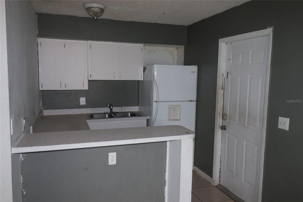 Photo of 727 Lucaya Drive, Kissimmee, FL 34758 (MLS # G5119661)