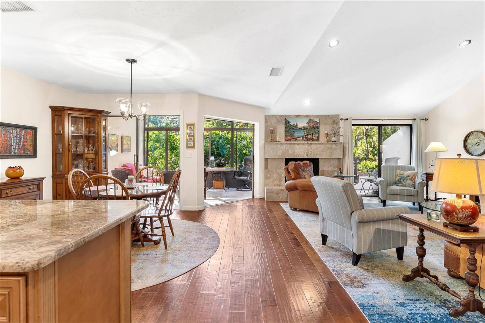 WATERWOOD TWNHS SUB - Residential