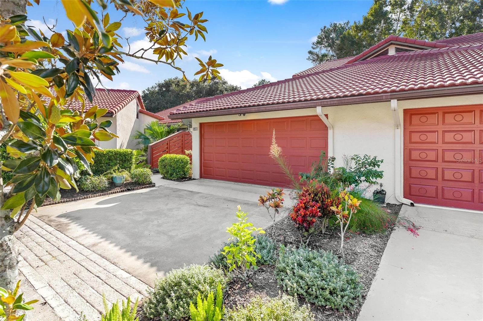 WATERWOOD TWNHS SUB - Residential