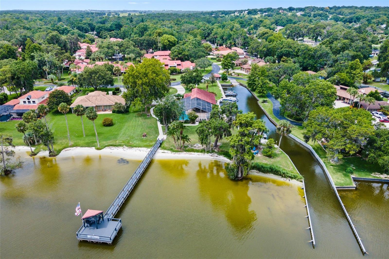 WATERWOOD TWNHS SUB - Residential