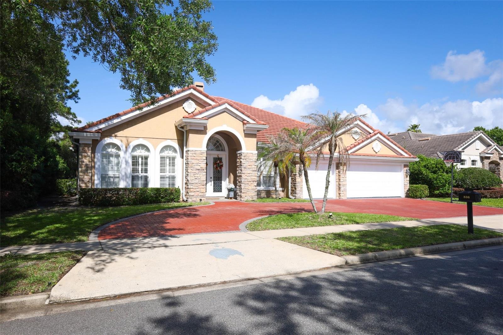 836 WOODBARK COVE
