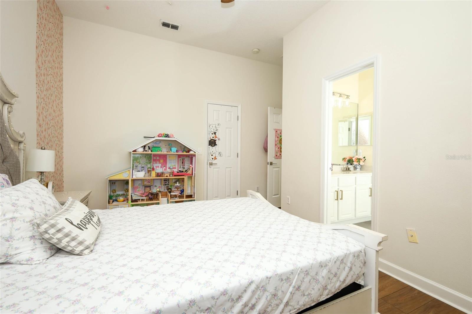 LAKE FOREST SEC 12B - Residential