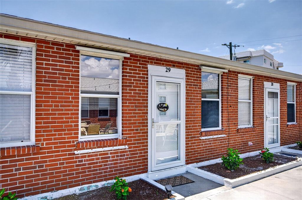 Photo of 908 Villas Drive #29, Venice, FL 34285 (MLS # N6144715)