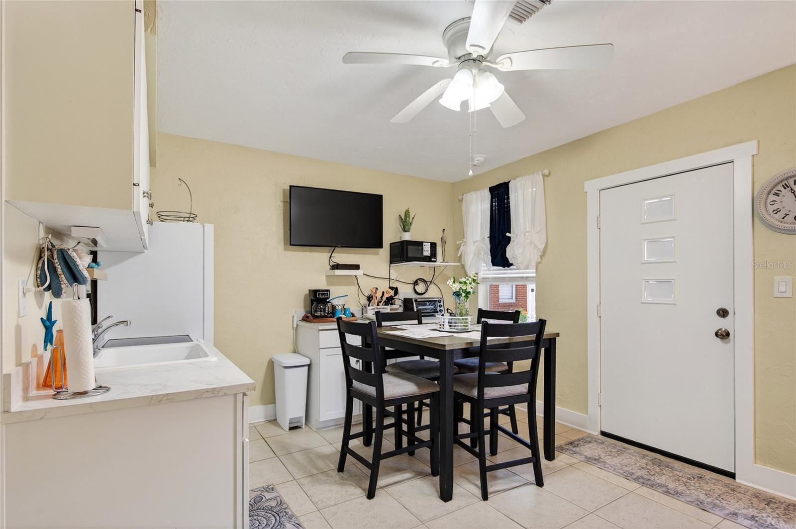 Search Properties for Sale 4 908 VILLAS DRIVE 29