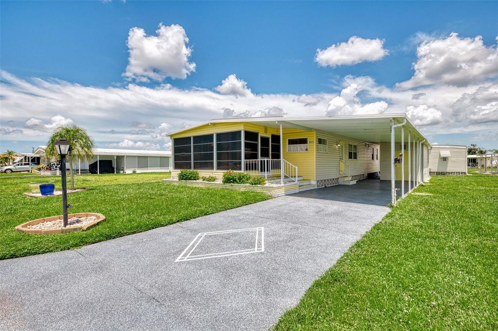 Photo of 322 Robalo, North Port, FL 34287 (MLS # N6139992)