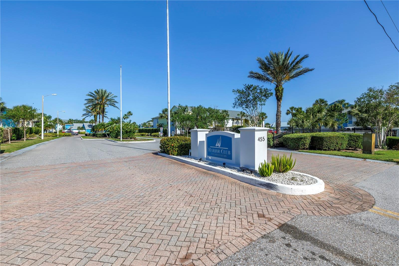 HARBOR CLUB CONDO - Residential