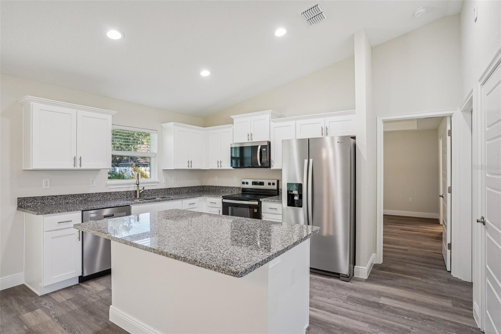 SILVER SPGS SHORES UN 18 - Residential