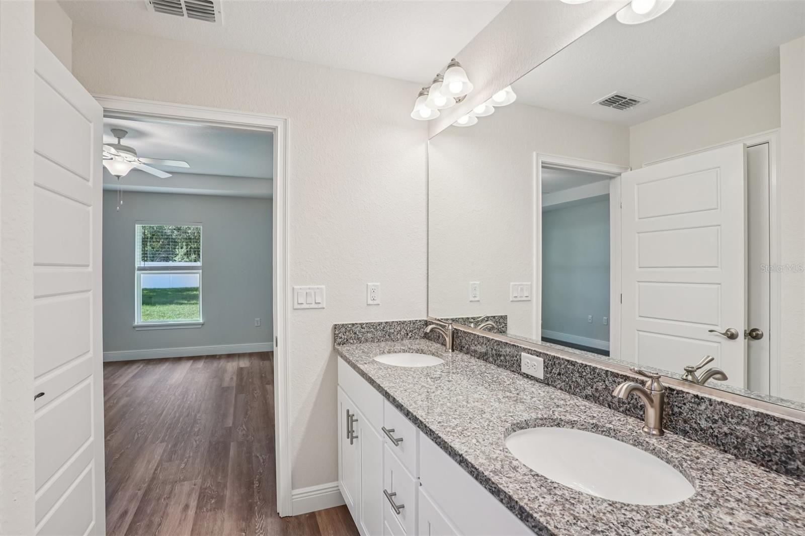 SILVER SPGS SHORES UN 18 - Residential