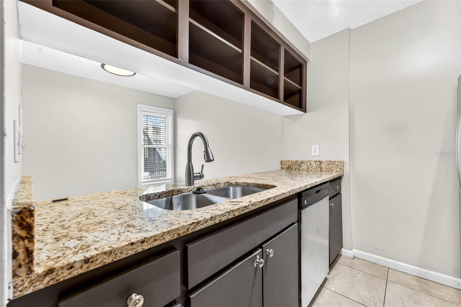 527 S LINCOLN AVENUE A104