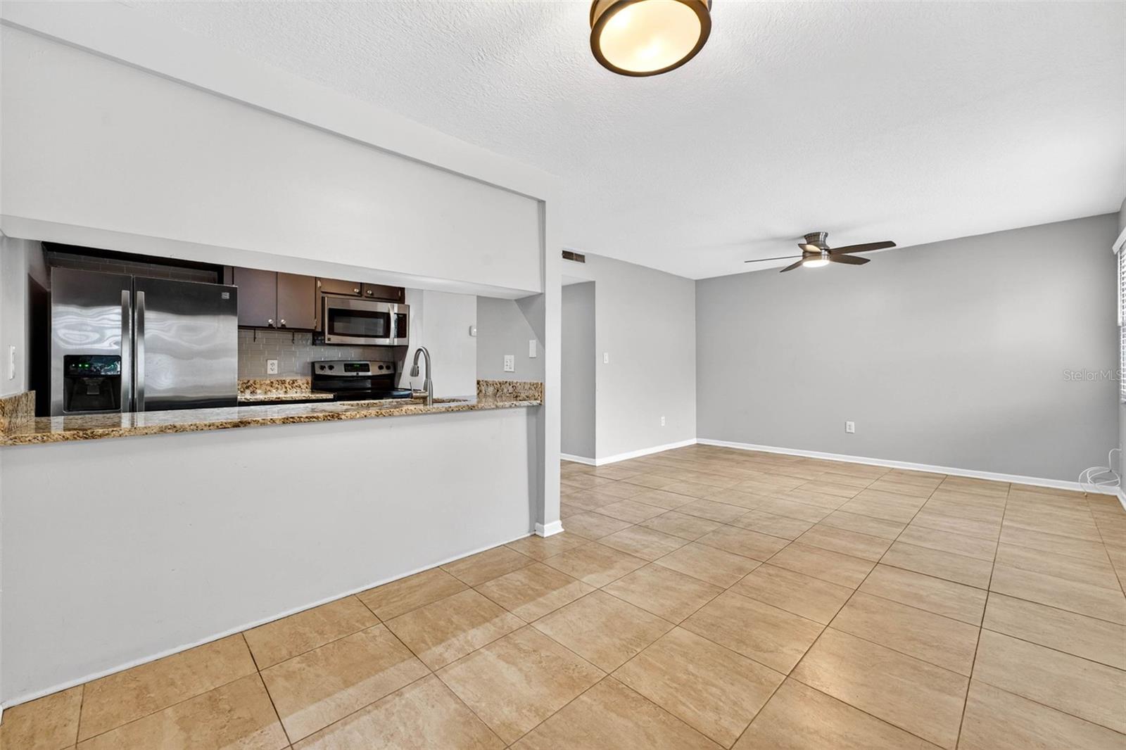 527 S LINCOLN AVENUE A104
