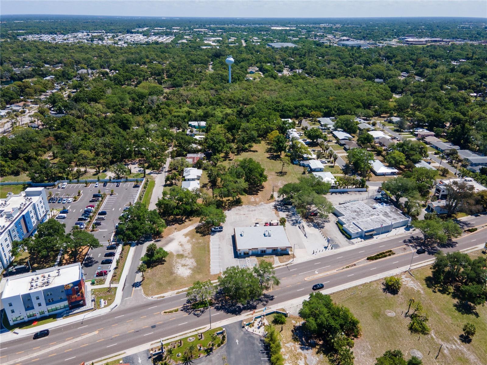 4500 N TAMIAMI TRAIL