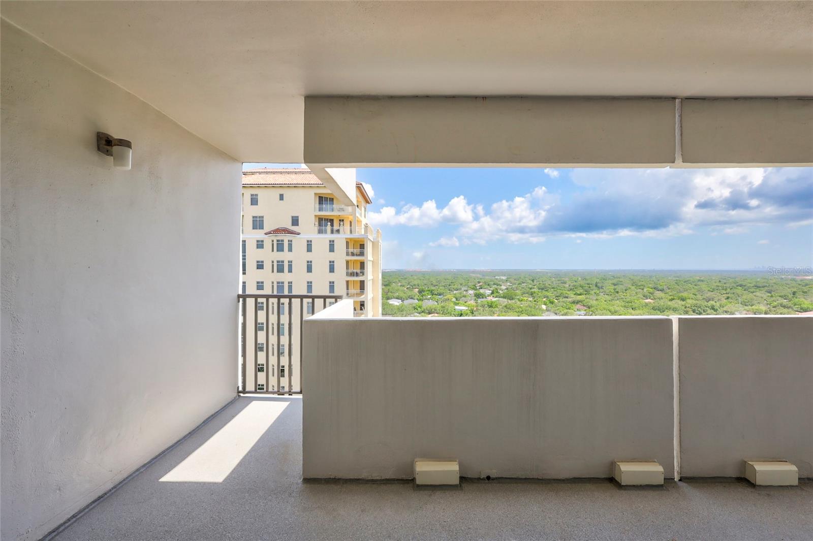 THE PINNACLE APTS A CONDO - Residential Lease