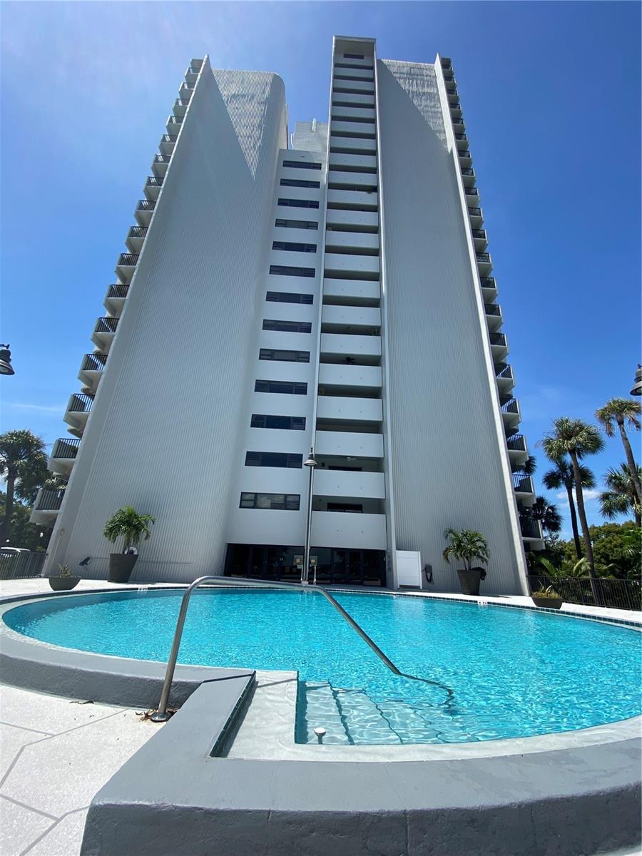 THE PINNACLE APTS A CONDO - Residential Lease