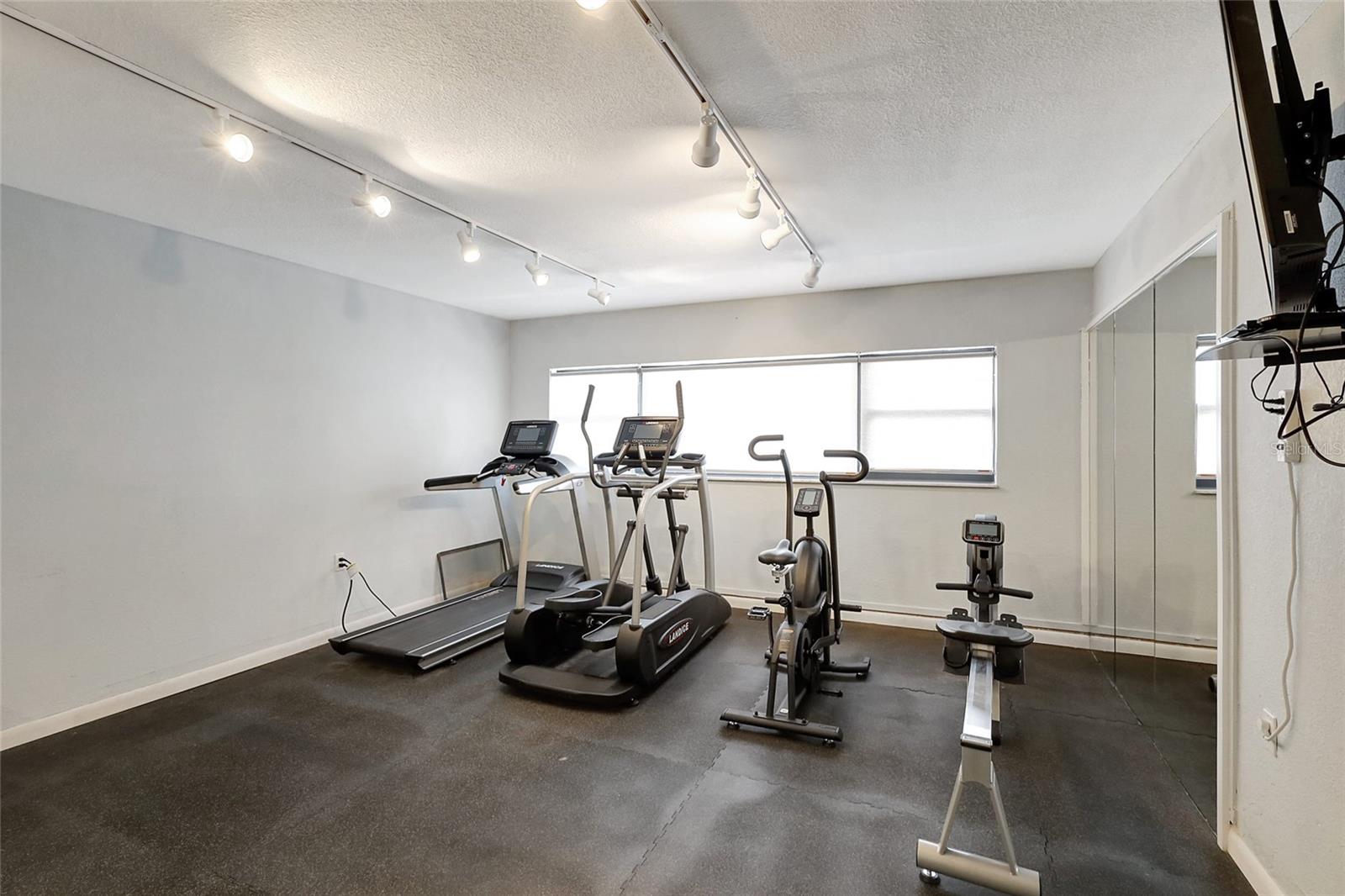 THE PINNACLE APTS A CONDO - Residential Lease