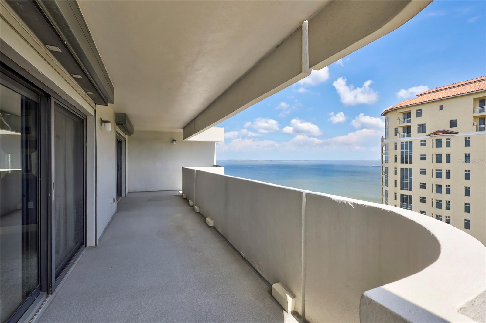 THE PINNACLE APTS A CONDO - Residential Lease