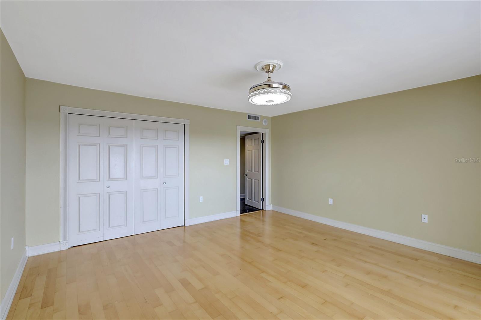 THE PINNACLE APTS A CONDO - Residential Lease