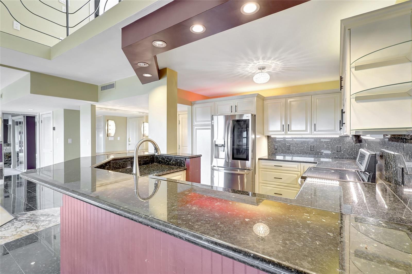 THE PINNACLE APTS A CONDO - Residential Lease