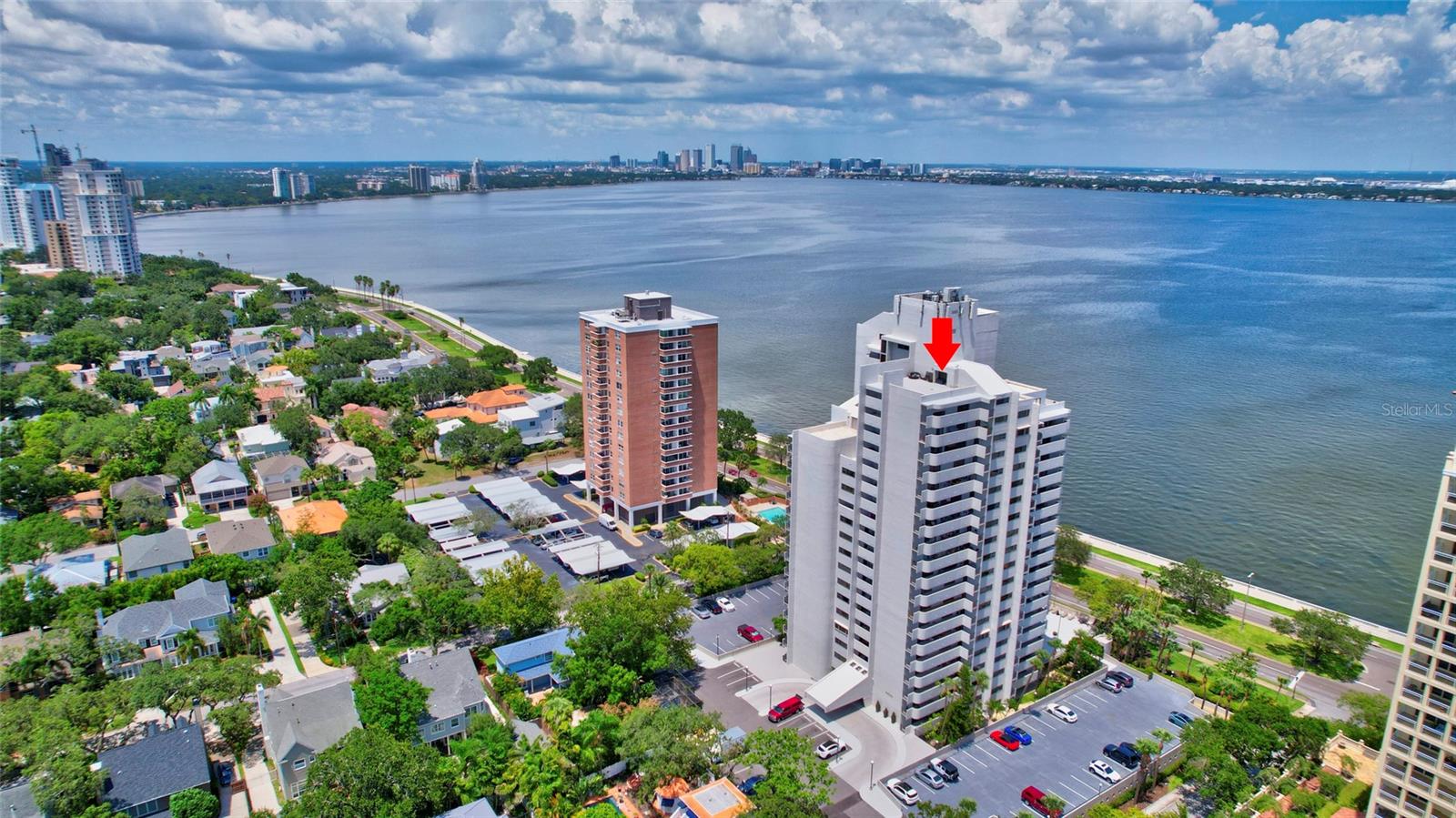 THE PINNACLE APTS A CONDO - Residential Lease