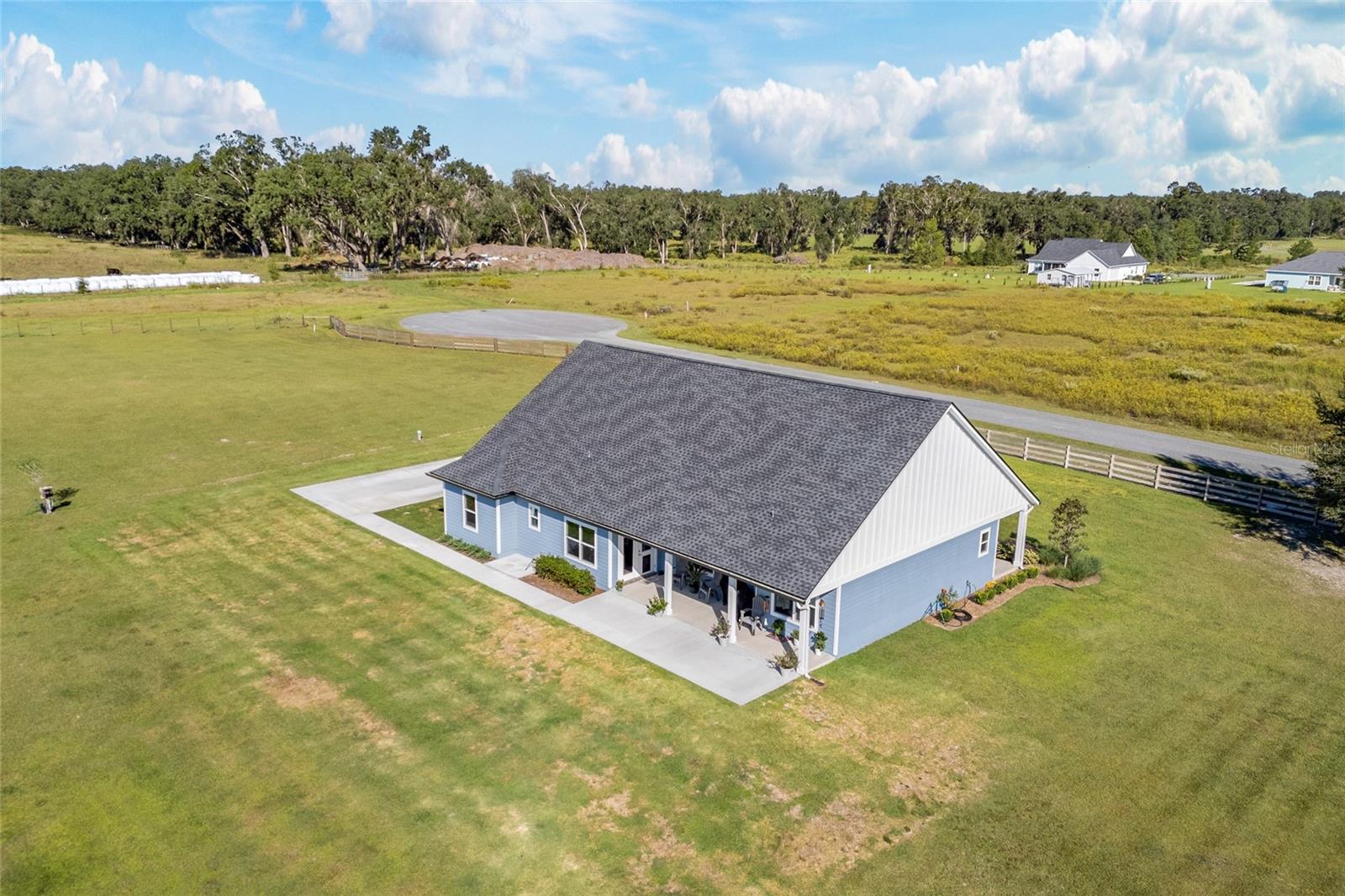 EAGLES PONTE - Residential