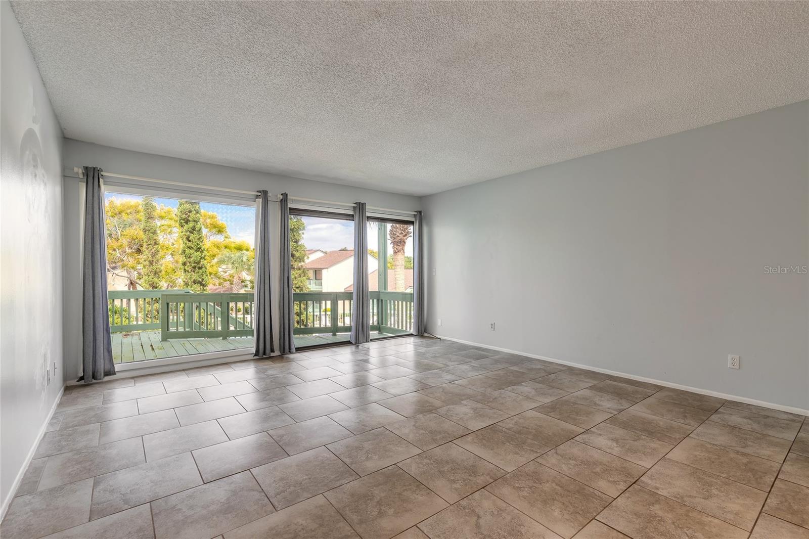 SUGAR MILL GOLF TWNHS CONDO - Residential