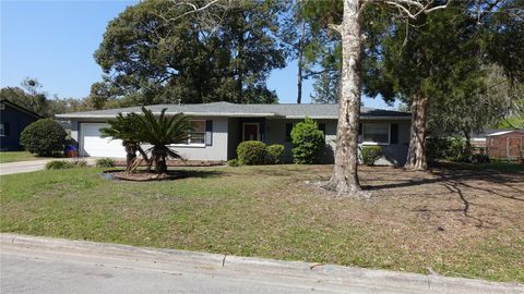 Photo of 4910 NW 39th Terrace NW, Gainesville, FL 32606 (MLS # OM721336)