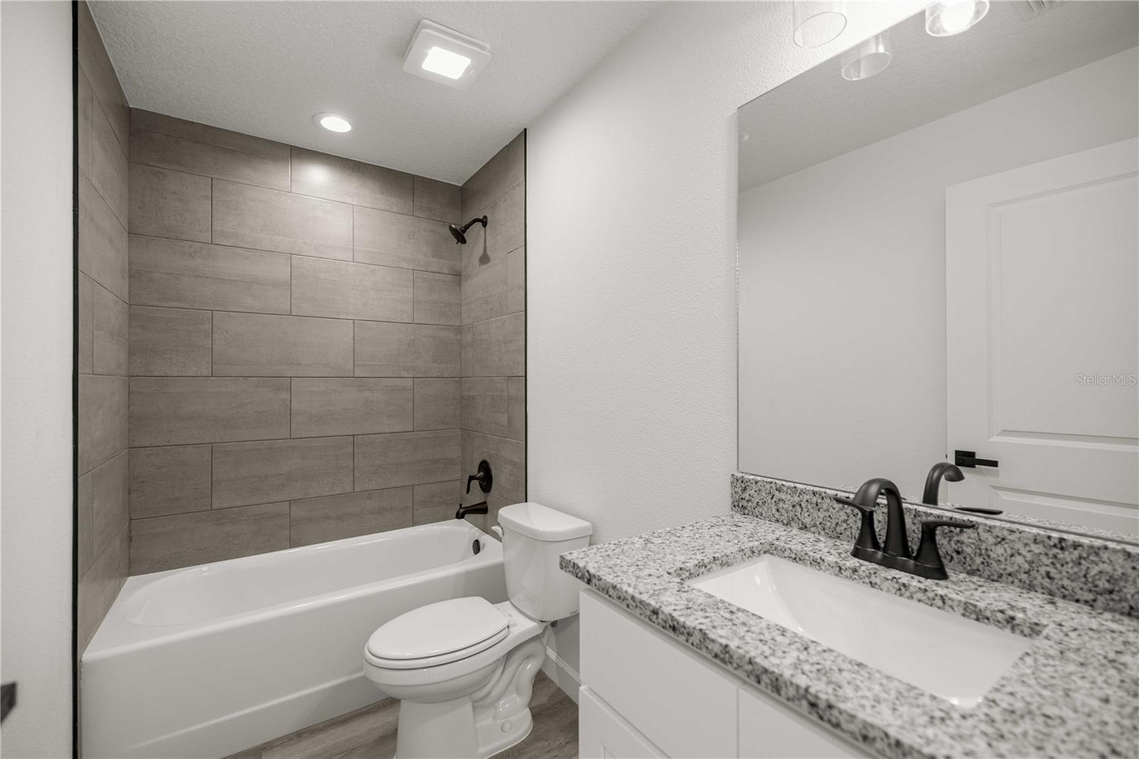 RAINBOW LAKES ESTATE - Residential