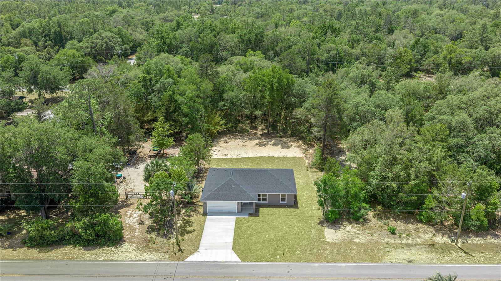 RAINBOW LAKES ESTATE - Residential