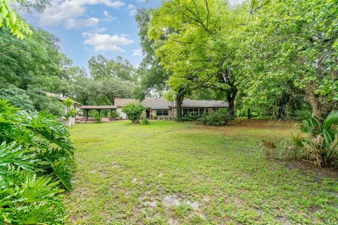 A home in LONGWOOD