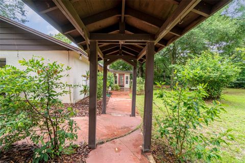 A home in LONGWOOD