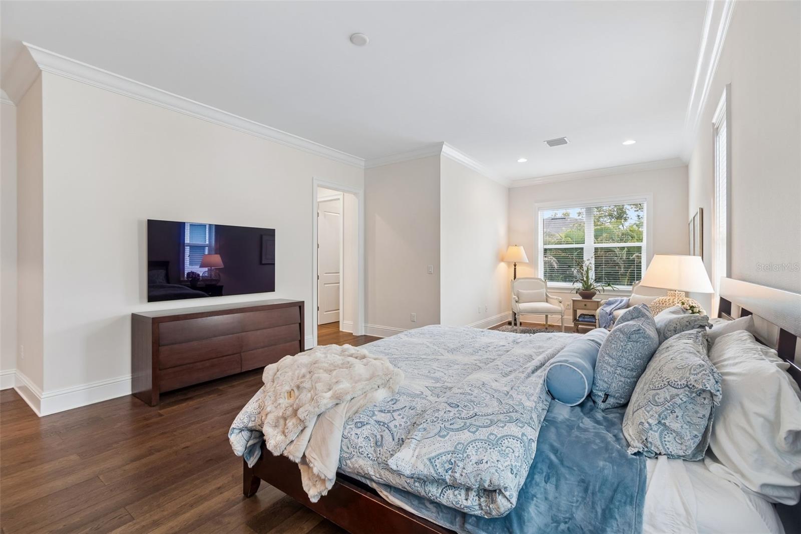 MARYLAND MANOR 2ND UNIT - Residential