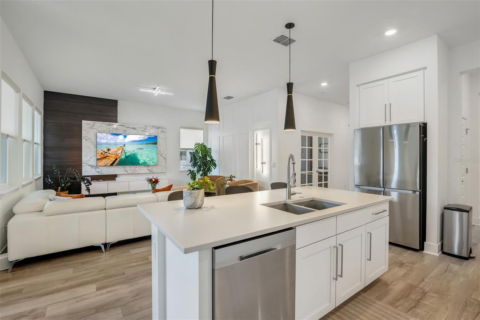 15009 LEBEAU LOOP