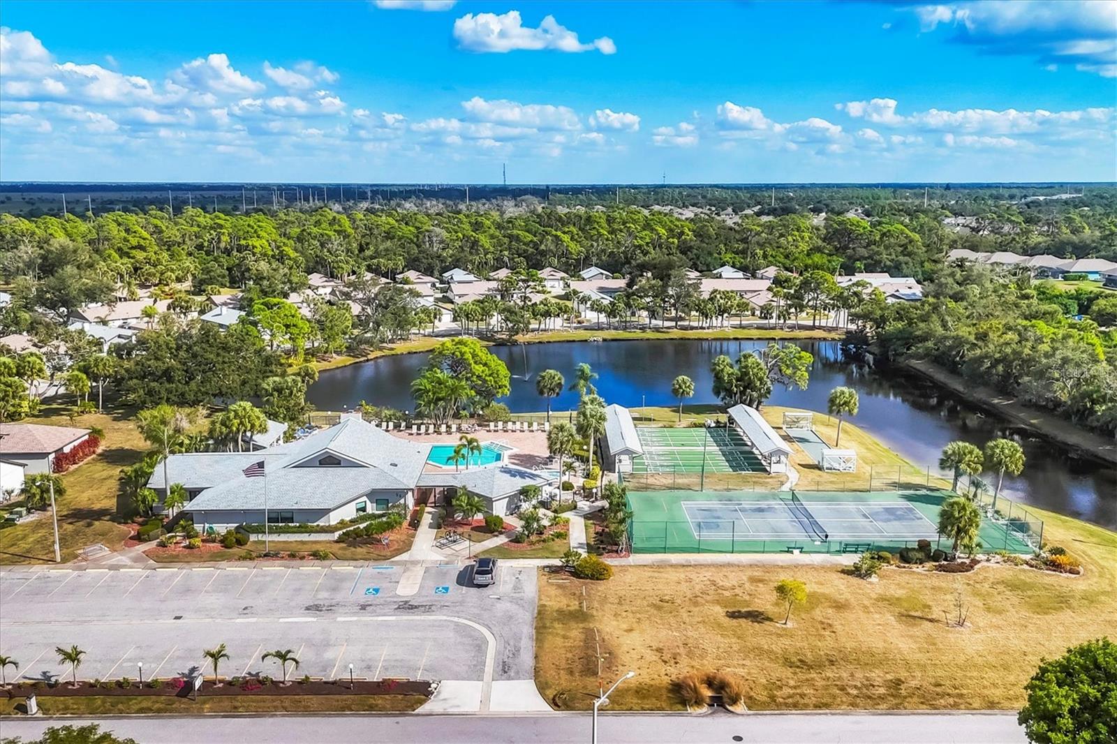 FOXWOOD - Residential