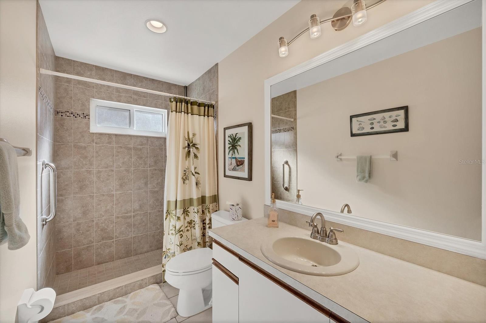 FOXWOOD - Residential