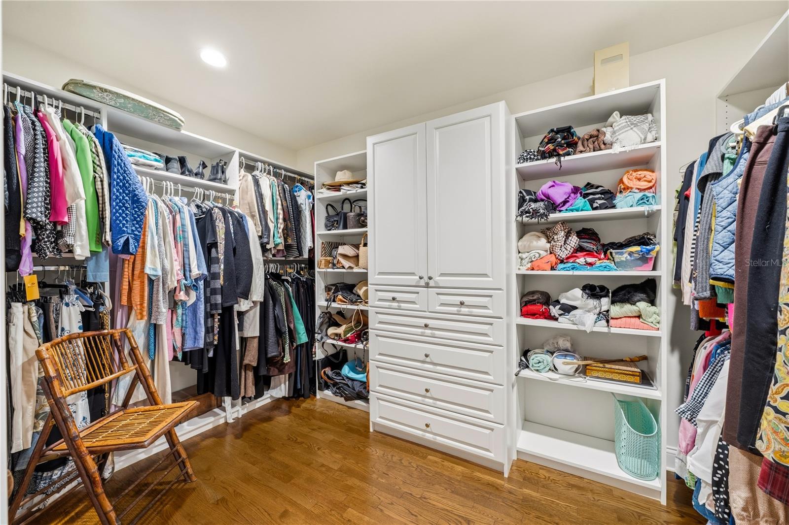 WILLIAMSBURG CONDOMINIUM - Residential