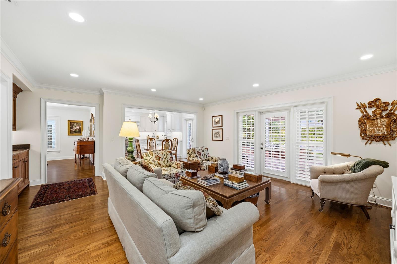 WILLIAMSBURG CONDOMINIUM - Residential