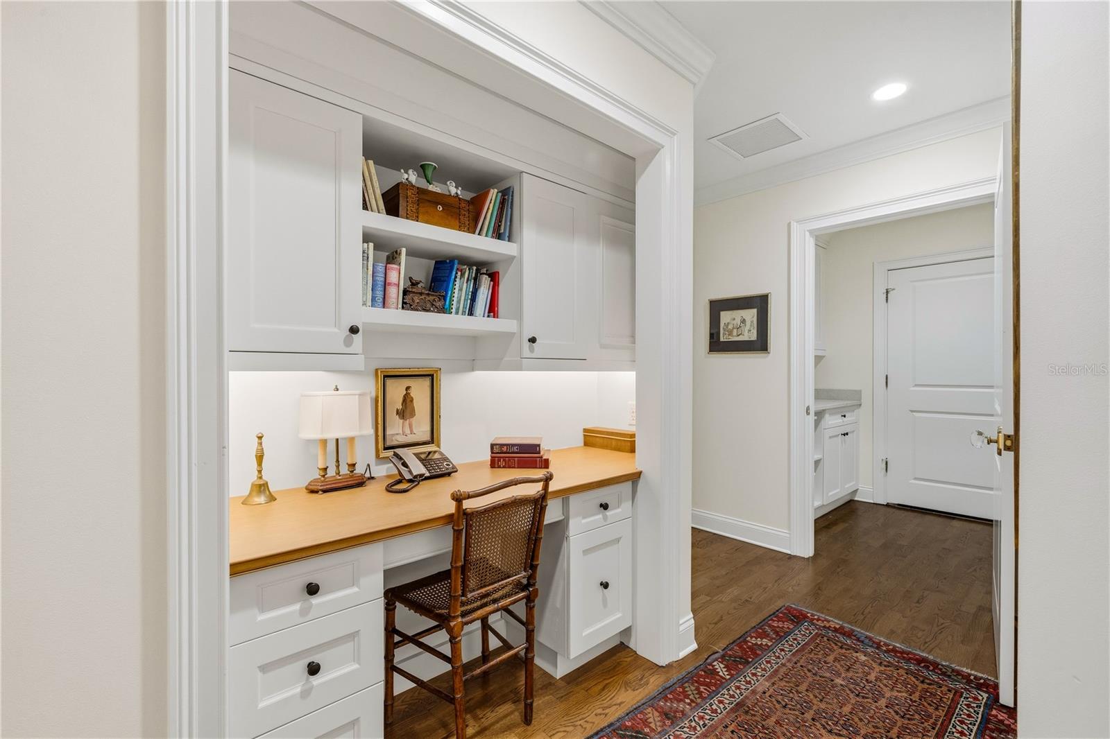 WILLIAMSBURG CONDOMINIUM - Residential