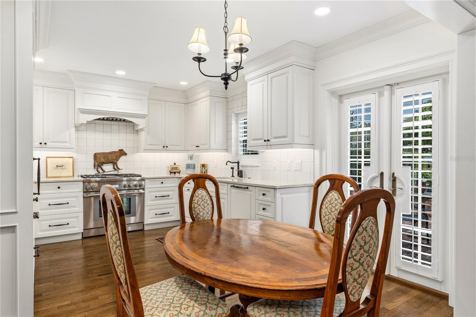 WILLIAMSBURG CONDOMINIUM - Residential