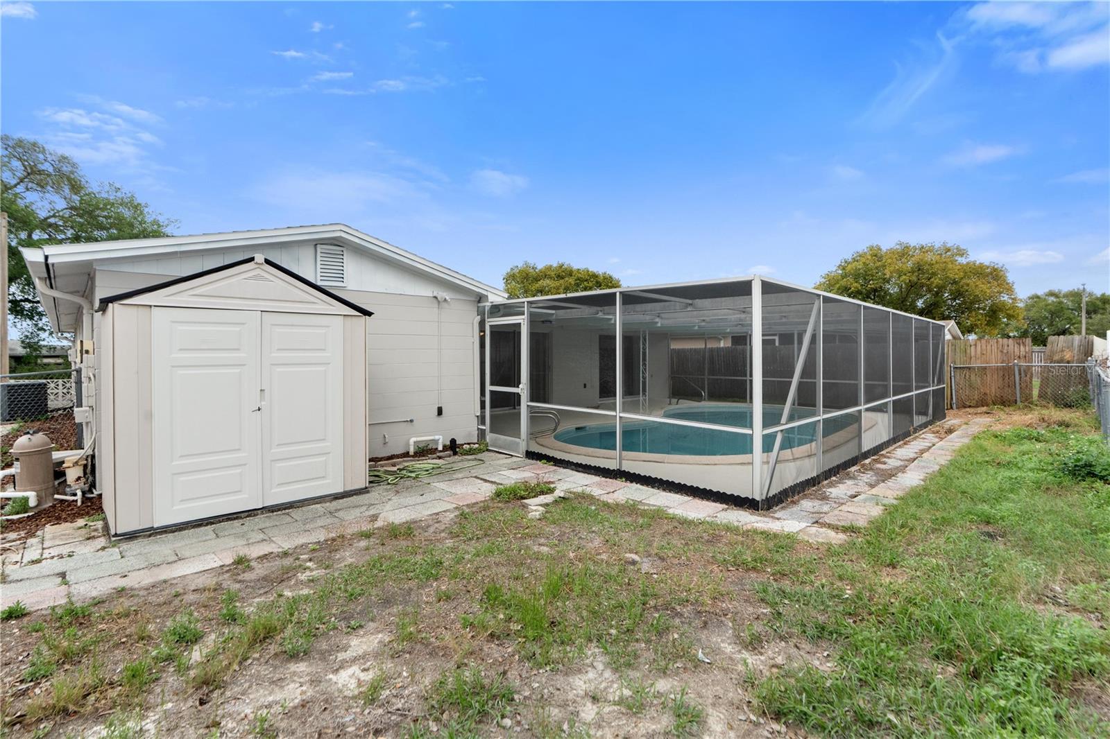 REGENCY PARK - Residential