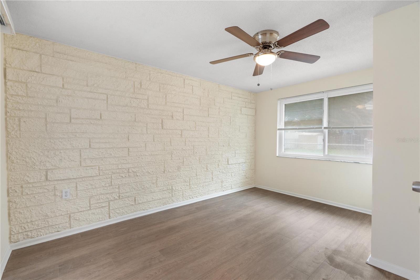 REGENCY PARK - Residential