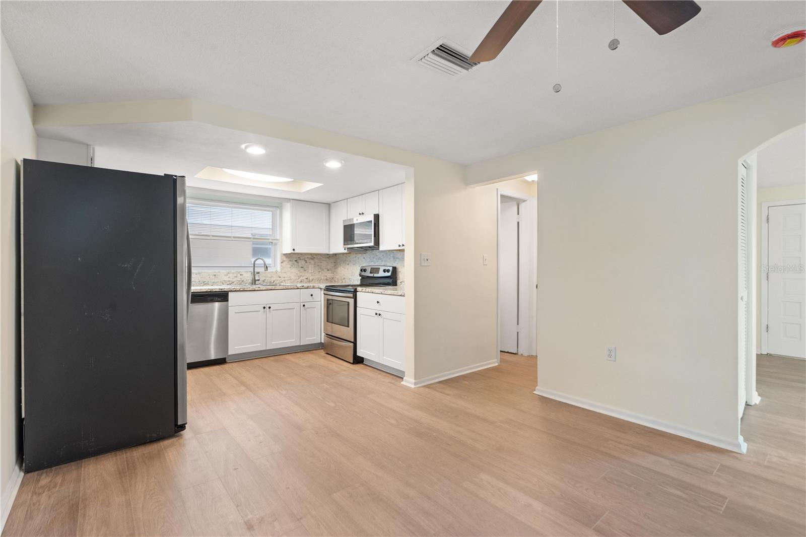 REGENCY PARK - Residential